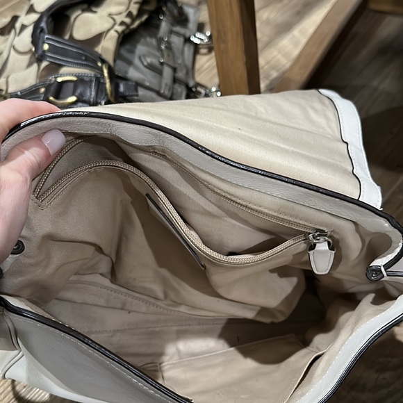 Cream Coach purse - Picture 4 of 4